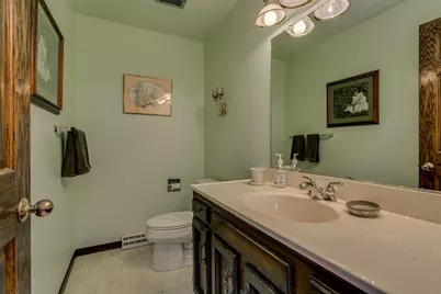 934 Nicolet Avenue, Oshkosh, WI 54901 - Photo 17