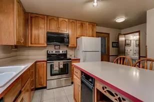 934 Nicolet Ave, Oshkosh, WI 54901 - Photo 7