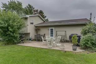 934 Nicolet Ave, Oshkosh, WI 54901 - Photo 33