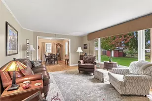 854 E Cecil St, Neenah, WI 54956 - Photo 9