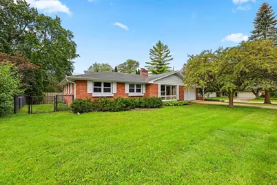 140 Helene Court, Green Bay, WI 54301 - Photo 3