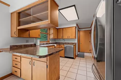 140 Helene Court, Green Bay, WI 54301 - Photo 13