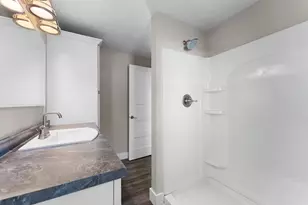 1571 Charles St, Green Bay, WI 54302 - Photo 45