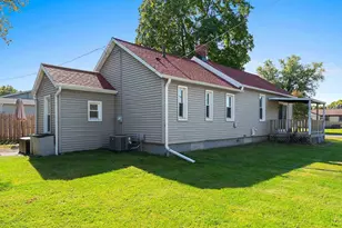 1571 Charles St, Green Bay, WI 54302 - Photo 9