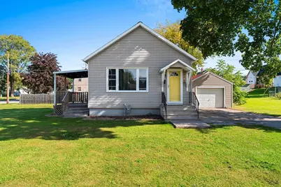 1571 Charles Street, Green Bay, WI 54302 - Photo 3