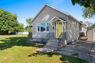 1571 Charles St, Green Bay, WI 54302 - Photo 5
