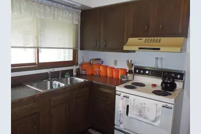 70 Grove Street, Clintonville, WI 54929 - Photo 25