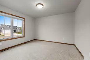 928 Mendota Dr, Green Bay, WI 54311 - Photo 25