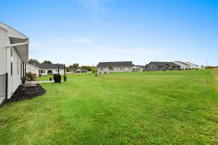 928 Mendota Dr, Green Bay, WI 54311 - Photo 37