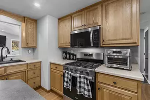 3467 Golf Dr, Green Bay, WI 54311 - Photo 9