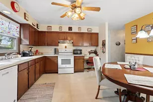 2529 38th St, Two Rivers, WI 54241 - Photo 7