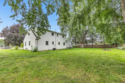 127 W Capitol Drive, Appleton, WI 54911 - Photo 23