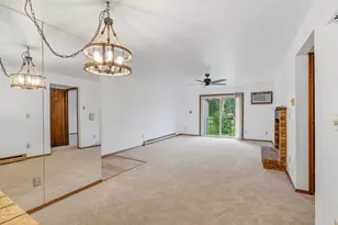 1737 Maricopa Dr, Oshkosh, WI 54904 - Photo 7