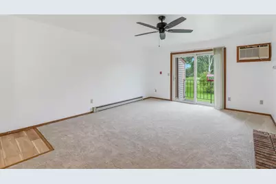 1737 Maricopa Drive #C, Oshkosh, WI 54904 - Photo 5