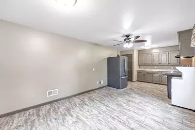 1019 Marshall Avenue, Green Bay, WI 54303 - Photo 11