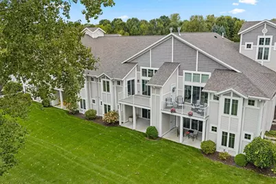2617 Bay Harbor Circle #2, Green Bay, WI 54304 - Photo 9