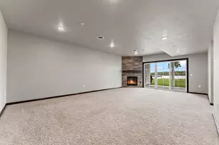 2617 Bay Harbor Cir, Green Bay, WI 54304 - Photo 41