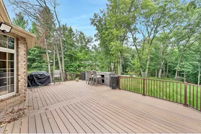 1935 E Telemark Circle, Green Bay, WI 54313 - Photo 9