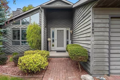 1409 N Bay Highlands Drive, Green Bay, WI 54311 - Photo 3