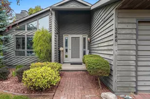 1409 N Bay Highlands Dr, Green Bay, WI 54311 - Photo 3