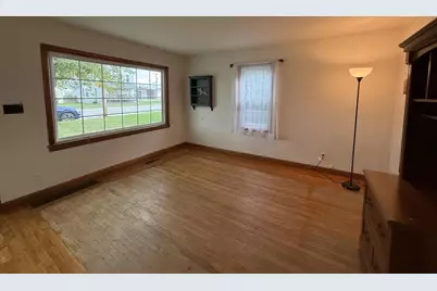 2017 10th Avenue, Menominee, MI 49858 - Photo 3