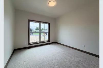 3203 Eclipse Drive, Green Bay, WI 54311 - Photo 9