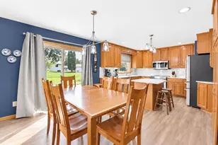1445 W Breckenridge Ct, Appleton, WI 54914 - Photo 3