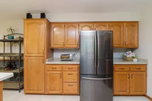 600 Harvard Dr, Neenah, WI 54956 - Photo 15