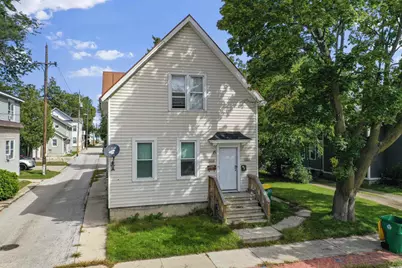 1019 E Walnut Street, Green Bay, WI 54301 - Photo 1