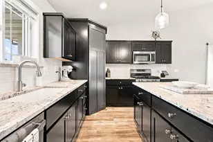 3455 E Rubyred Dr, Appleton, WI 54913 - Photo 9