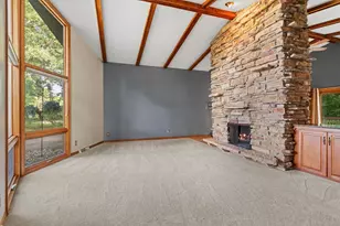 3046 Bayview Dr, Green Bay, WI 54311 - Photo 7