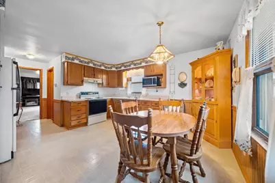815 Irvington Street, Green Bay, WI 54304 - Photo 7