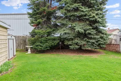 815 Irvington Street, Green Bay, WI 54304 - Photo 19