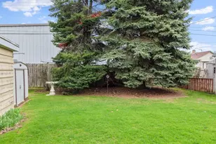 815 Irvington St, Green Bay, WI 54304 - Photo 19