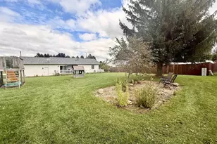 106 Southgate Dr, Eden, WI 53019 - Photo 19