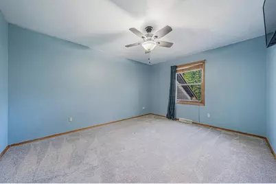 729 Farmington Avenue, Oshkosh, WI 54901 - Photo 35
