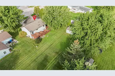 729 Farmington Avenue, Oshkosh, WI 54901 - Photo 9