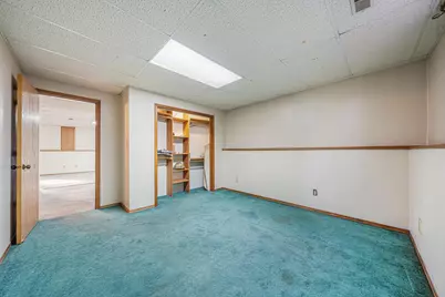 729 Farmington Avenue, Oshkosh, WI 54901 - Photo 41