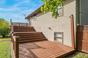 729 Farmington Ave, Oshkosh, WI 54901 - Photo 13