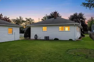 994 Roscoe St, Green Bay, WI 54304 - Photo 43