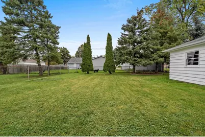 994 Roscoe Street, Green Bay, WI 54304 - Photo 47
