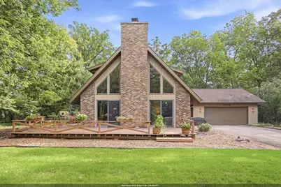 2098 Shawnee Lane, Oshkosh, WI 54901 - Photo 1