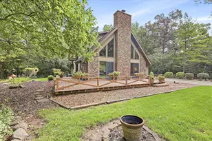 2098 Shawnee Ln, Oshkosh, WI 54901 - Photo 19
