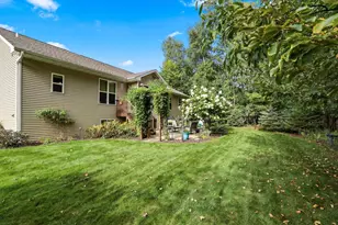 1048 Faversham Way, Green Bay, WI 54313 - Photo 31