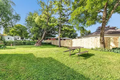1960 Oakdale Avenue, Green Bay, WI 54302 - Photo 3