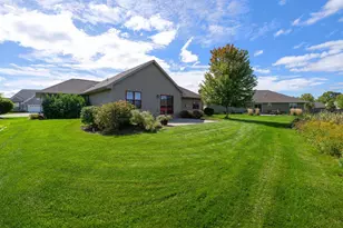 2916 Fox Tail Ln, Menasha, WI 54952 - Photo 29