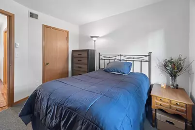 2553 Village Lane #B, Oshkosh, WI 54904 - Photo 19