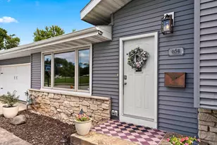 654 Cedar St, Neenah, WI 54956 - Photo 3