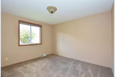 320 W Poplar Street, Plainfield, WI 54966 - Photo 9