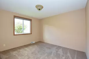 320 W Poplar St, Plainfield, WI 54966 - Photo 9